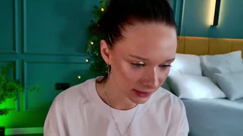 Snapshot of daily_glam chatting on September 2025 12:41:01 PM daily_glam online show from September 2025 12:41:01 PM