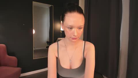 Snapshot of daily_glam chatting on October 2025 12:37:01 PM daily_glam online show from October 2025 12:37:01 PM