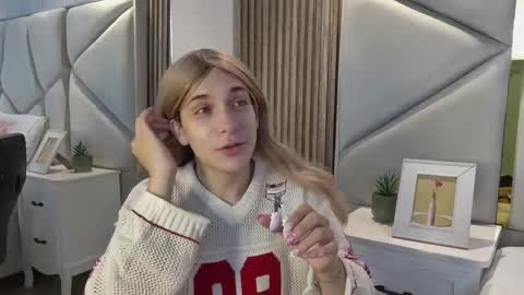 Snapshot of daimondti chatting on September 2025 11:45:01 AM DaimonTi online show from September 2025 11:45:01 AM