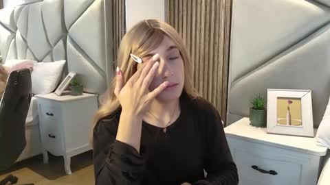 Snapshot of daimondti chatting on September 2025 12:07:01 PM DaimonTi online show from September 2025 12:07:01 PM