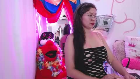 Snapshot of daina_flower chatting on July 2026 04:10:01 AM DAINA online show from July 2026 04:10:01 AM
