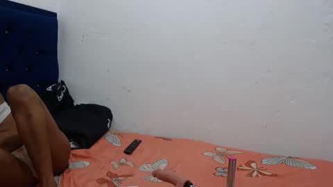 Snapshot of daisha_becker chatting on December 2024 10:28:02 PM daisha_becker online show from December 2024 10:28:02 PM