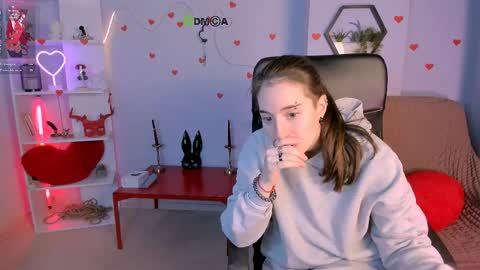 Snapshot of daisy_baby_ chatting on April 2026 07:11:02 PM daisy online show from April 2026 07:11:02 PM