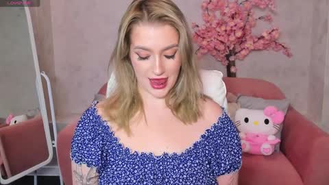 Viickie online show from April 2026 09:18:01 AM