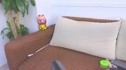 Daisy Price online show from June 2026 10:49:02 AM