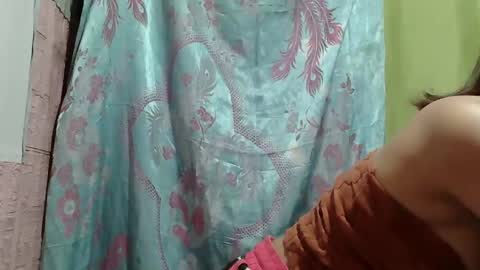 Snapshot of daisymuffinx chatting on October 2025 02:31:01 PM Daisy online show from October 2025 02:31:01 PM