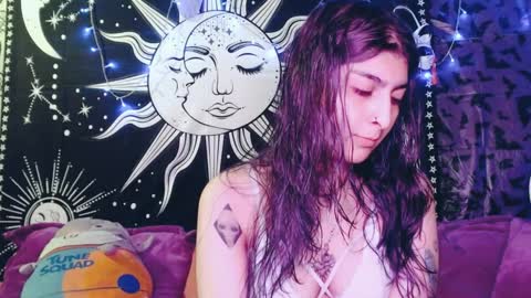 Snapshot of dak_7 chatting on December 2024 04:42:02 AM -- -- help me reach 100 hands up online show from December 2024 04:42:02 AM