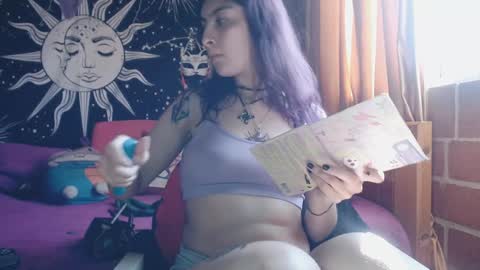 Snapshot of dak_7 chatting on January 2025 08:26:01 PM -- -- help me reach 100 hands up online show from January 2025 08:26:01 PM