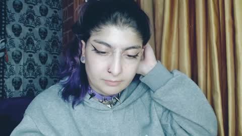 Snapshot of dak_7 chatting on February 2025 07:47:01 AM -- -- help me reach 100 hands up online show from February 2025 07:47:01 AM