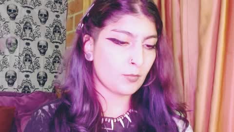 Snapshot of dak_7 chatting on February 2025 06:12:01 AM -- -- help me reach 100 hands up online show from February 2025 06:12:01 AM