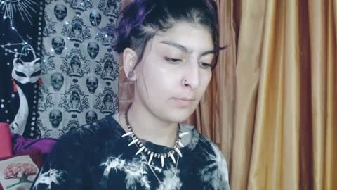 Snapshot of dak_7 chatting on February 2025 12:28:01 AM -- -- help me reach 100 hands up online show from February 2025 12:28:01 AM