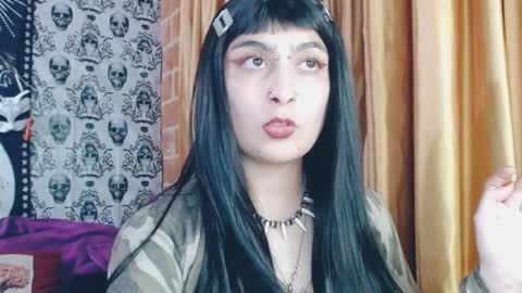 Snapshot of dak_7 chatting on March 2025 02:25:02 AM -- -- help me reach 100 hands up online show from March 2025 02:25:02 AM