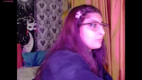    --  -- help me reach 100 hands up  online show from November 2025 03:08:02 AM