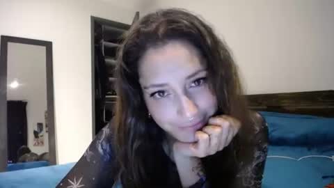 IG  dakotasofiaa online show from April 2026 12:33:01 AM