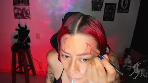 Dakota Crab online show from October 2025 10:09:02 PM