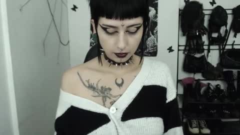 dakota online show from December 2025 03:02:02 AM