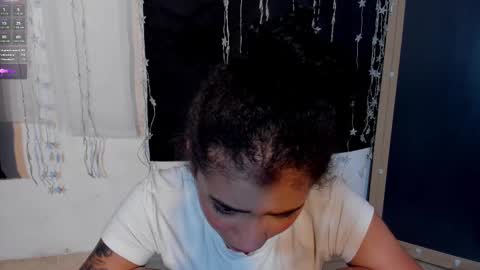 Snapshot of dakota_m01 chatting on March 2025 01:14:01 PM Dakota online show from March 2025 01:14:01 PM