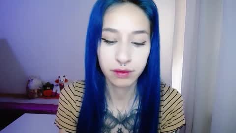 Maca online show from November 2025 01:44:01 PM