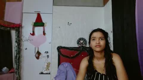 Dakota And Bellamy online show from December 2024 07:00:01 PM