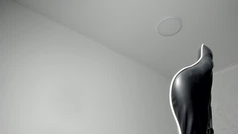 dakota_x18 online show from February 2026 08:08:02 PM