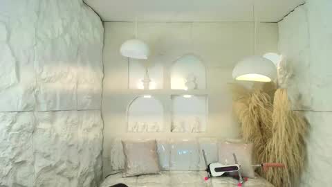 Dakotha  online show from February 2026 03:18:01 AM