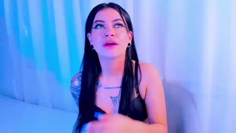 Snapshot of dakottahill chatting on February 2025 08:42:02 PM   online show from February 2025 08:42:02 PM