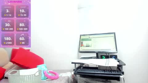  Ren  online show from December 2024 12:21:02 AM