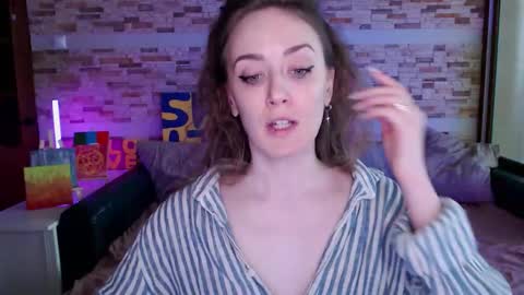 Snapshot of dalia_peach chatting on February 2026 10:05:01 AM Dalia online show from February 2026 10:05:01 AM