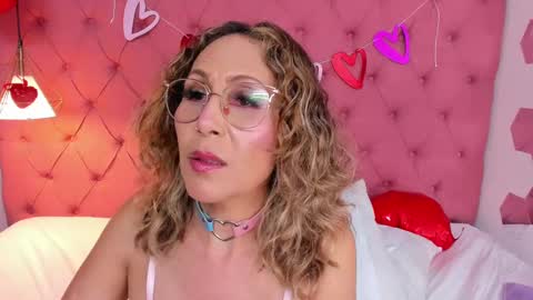 Dalia online show from February 2025 01:57:01 AM