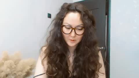 Snapshot of dalidayes chatting on May 2026 04:20:01 AM Dali online show from May 2026 04:20:01 AM