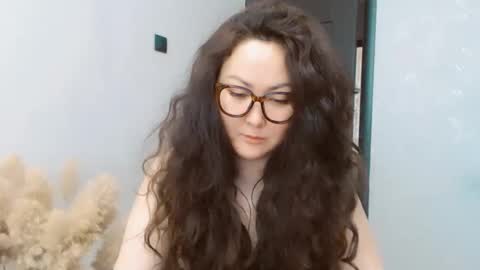 Snapshot of dalidayes chatting on June 2026 05:20:01 AM Dali online show from June 2026 05:20:01 AM