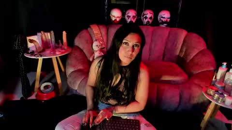 Im Tammy  online show from November 2025 01:15:01 AM