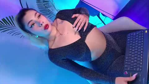 dalilathoms online show from January 2026 09:16:01 PM