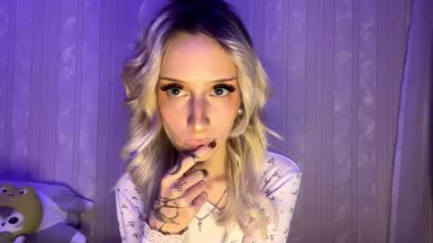 Snapshot of dallaspember chatting on December 2025 02:10:02 PM dallaspember online show from December 2025 02:10:02 PM