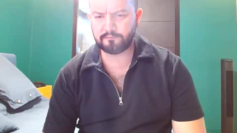 Snapshot of daltonthebear chatting on September 2025 10:33:01 PM daltonthebear online show from September 2025 10:33:01 PM