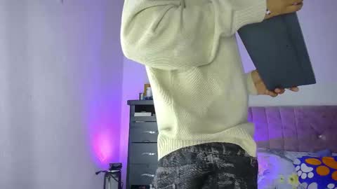 Snapshot of damar_felipe chatting on February 2026 09:51:02 PM damar_felipe online show from February 2026 09:51:02 PM