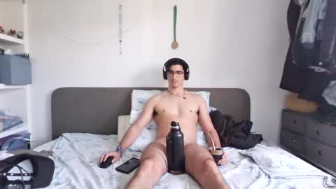 Snapshot of dami_mad_ chatting on June 2026 03:10:01 PM dami_mad_ online show from June 2026 03:10:01 PM