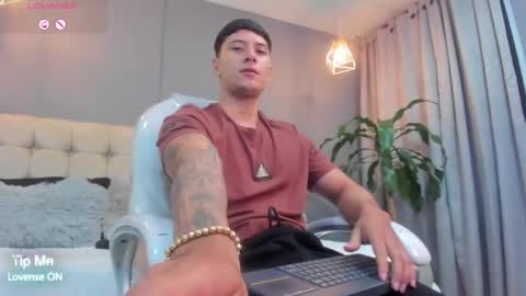 DAMIAN online show from October 2025 10:21:01 AM