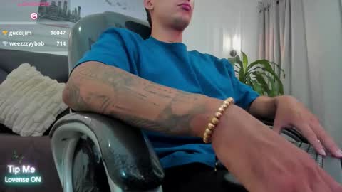 DAMIAN online show from November 2025 12:04:01 PM