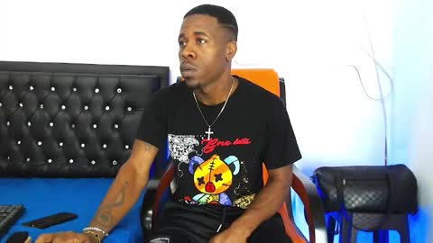 Snapshot of damian_hart_24cm chatting on October 2025 10:35:02 AM damian_hart_24cm online show from October 2025 10:35:02 AM