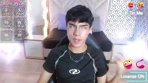 damian_tay1 online show from June 2026 11:46:01 AM
