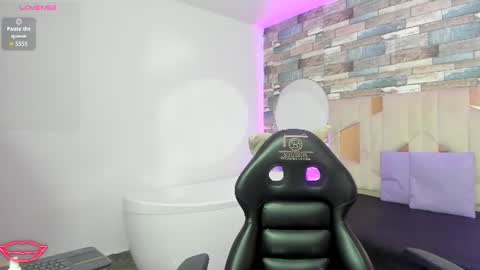 damian_tay1 online show from July 2026 11:36:01 AM