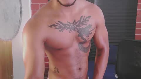 instagram damiannreed. online show from February 2025 03:29:01 PM