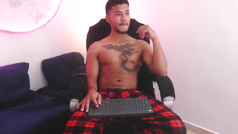 instagram damiannreed. online show from October 2025 04:21:02 AM