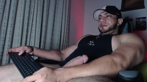 Snapshot of damiannstonexxx chatting on May 2026 06:43:01 AM Danny online show from May 2026 06:43:01 AM