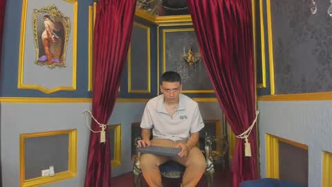 Snapshot of damianphill chatting on January 2025 07:35:02 PM Damian Phill online show from January 2025 07:35:02 PM