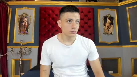 Snapshot of damianphill chatting on February 2025 07:28:02 PM Damian Phill online show from February 2025 07:28:02 PM