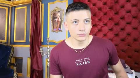 Snapshot of damianphill chatting on March 2025 07:50:02 PM Damian Phill online show from March 2025 07:50:02 PM