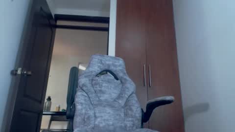 dammuscle online show from February 2026 04:47:02 PM