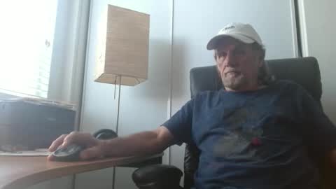 damn_yankee_ca online show from April 2026 10:51:02 PM
